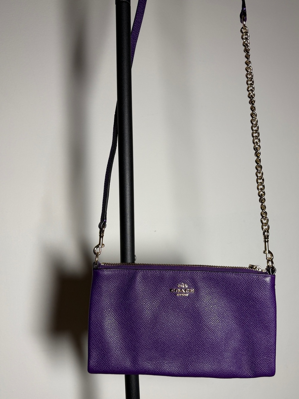 Coach Kylie Crossbody Bag Purple Crossgrain Leather Gold Chain Strap Like New